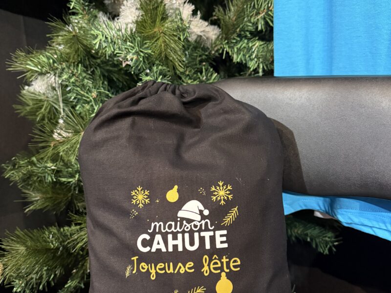Sac de Noël Maison Cahute — Packaging textile personnalisé — DTF, Objets — GalerieGRAPH Cambrai