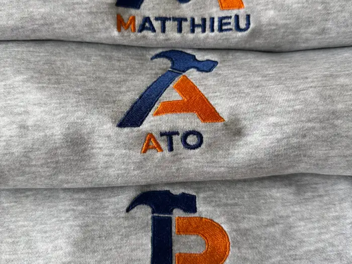 Sweats brodés Matthieu Multiservice — GalerieGRAPH Cambrai